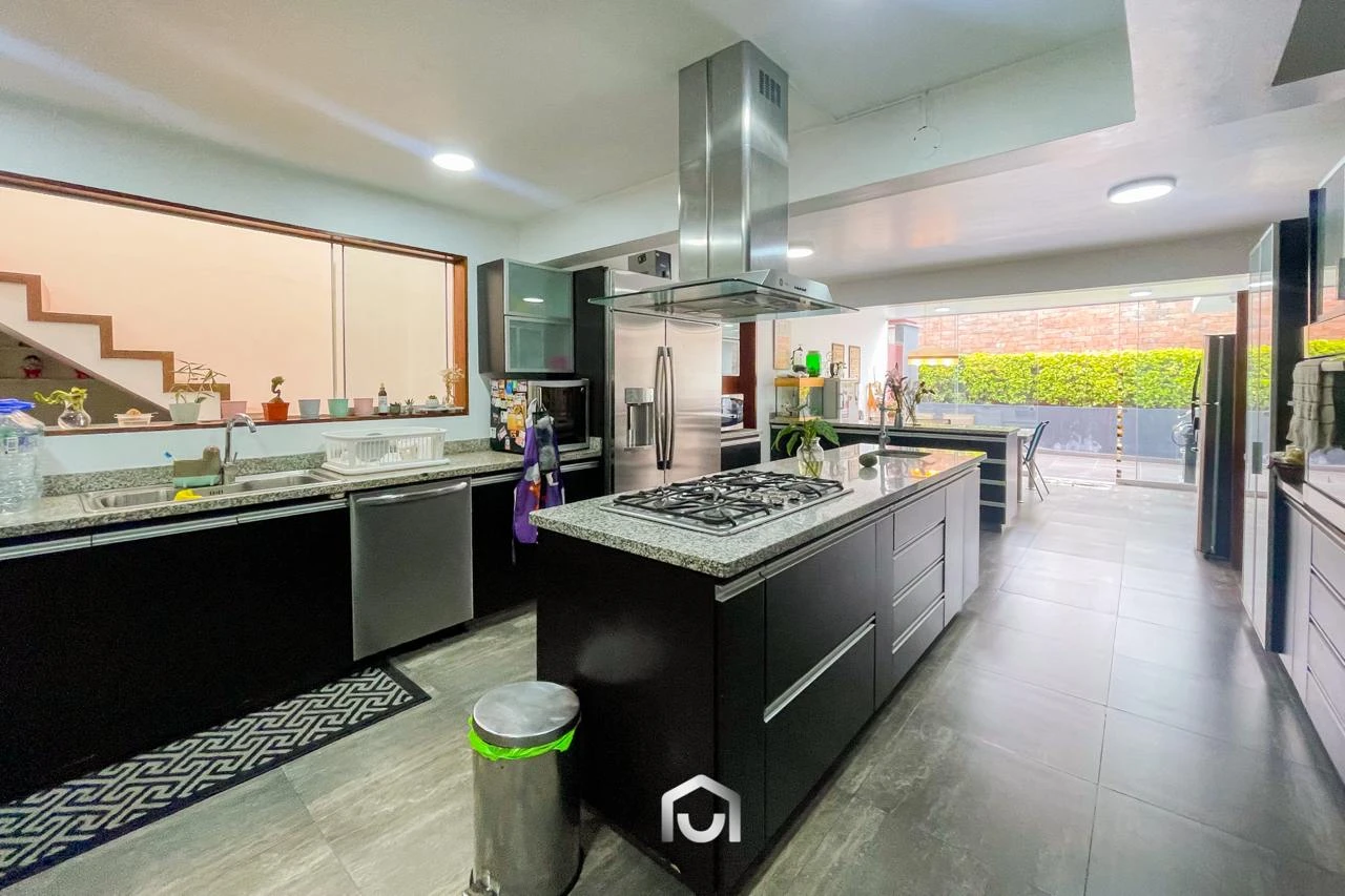 Casa en zona residencial en Rinconada Alta 3