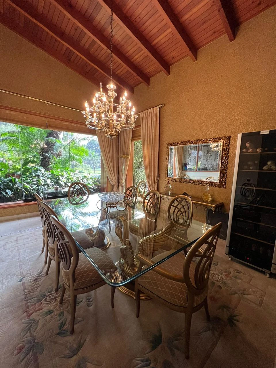 Casa con terraza y piscina en La Planicie