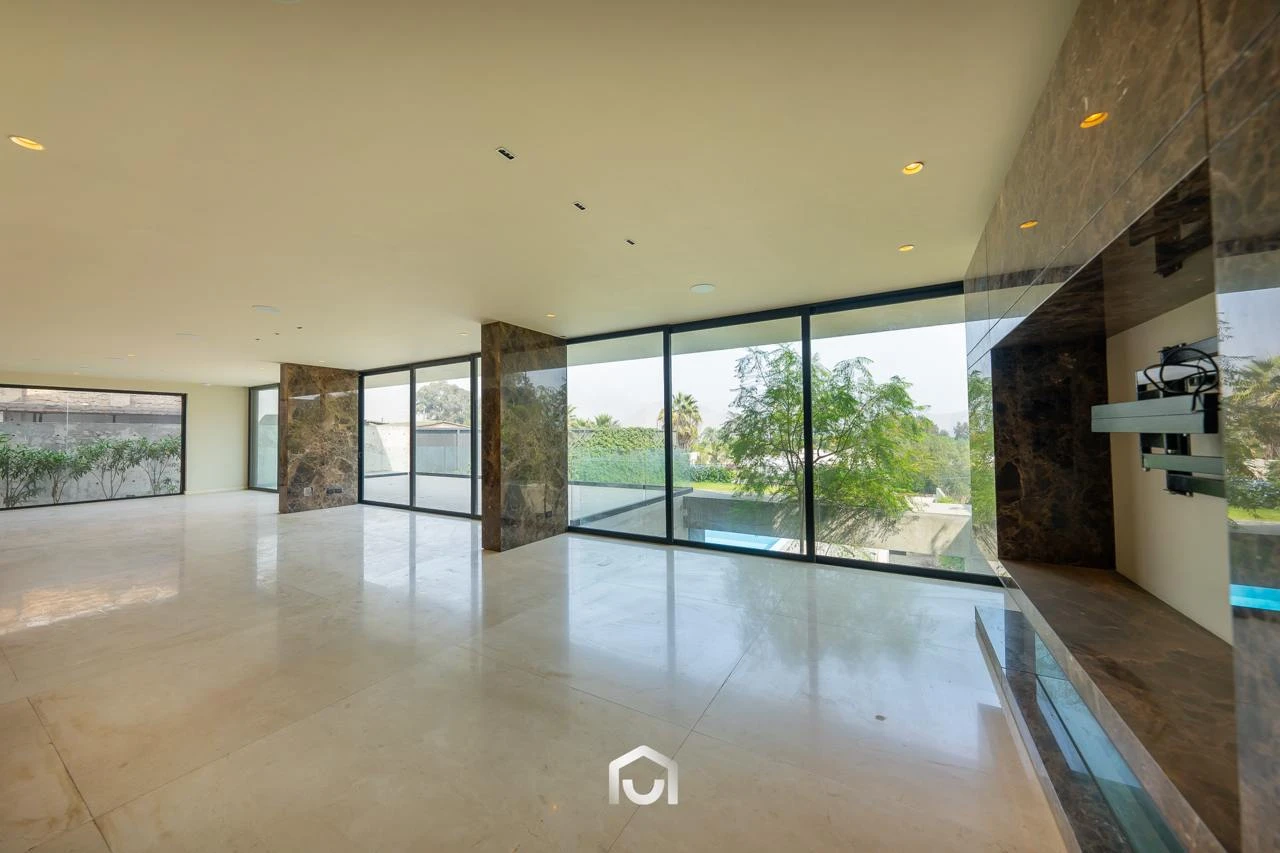 Casa Moderna en Venta con Piscina en Rinconada Alta 3